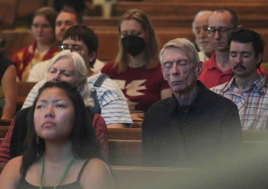 QUAKERS WELCOME YOUNG FRIENDS